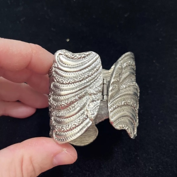 Vintage Pauline Rader Hinged Silver Tone Cuff Bracelet - Picture 3 of 8